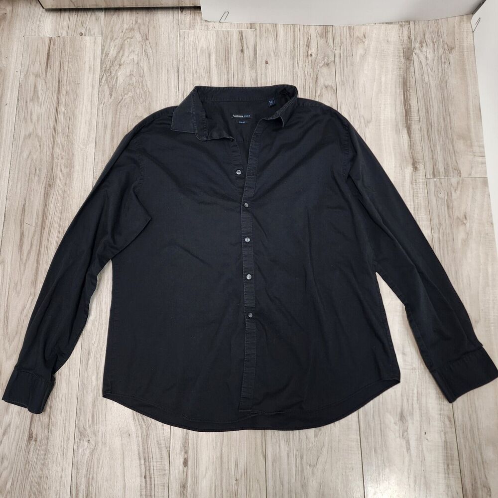 VanHeusen Studio Slim Fit Botton Down Shirt Man's Size 36/37